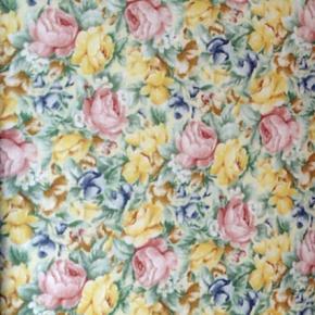 Dess. 379 Pastel farvede Blomster og blade, BOMULD+POLYESTER