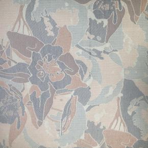 Dess. 538 Blå blomster med blade, JACQUARD-VÆVET DRALON